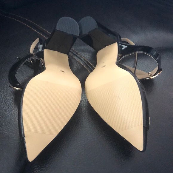 Heel - Picture 4 of 5